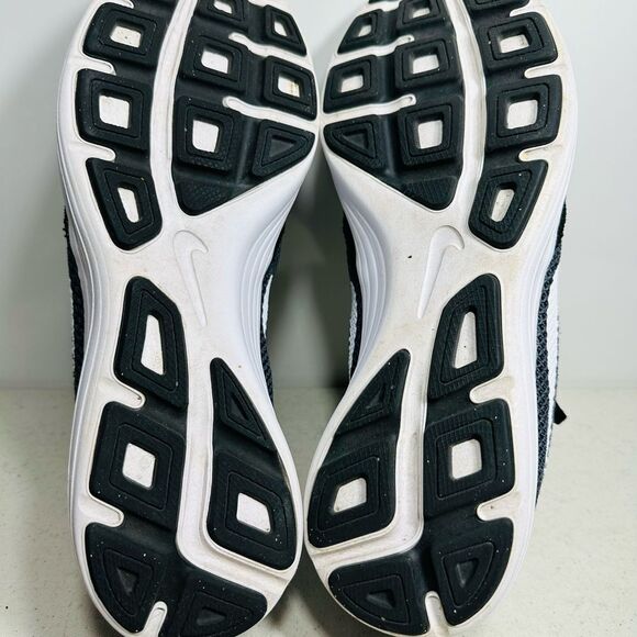 Nike Revolution 3  Mens Black Athletic Running Shoes Sneakers 819300 001  11,5 - Picture 8 of 8